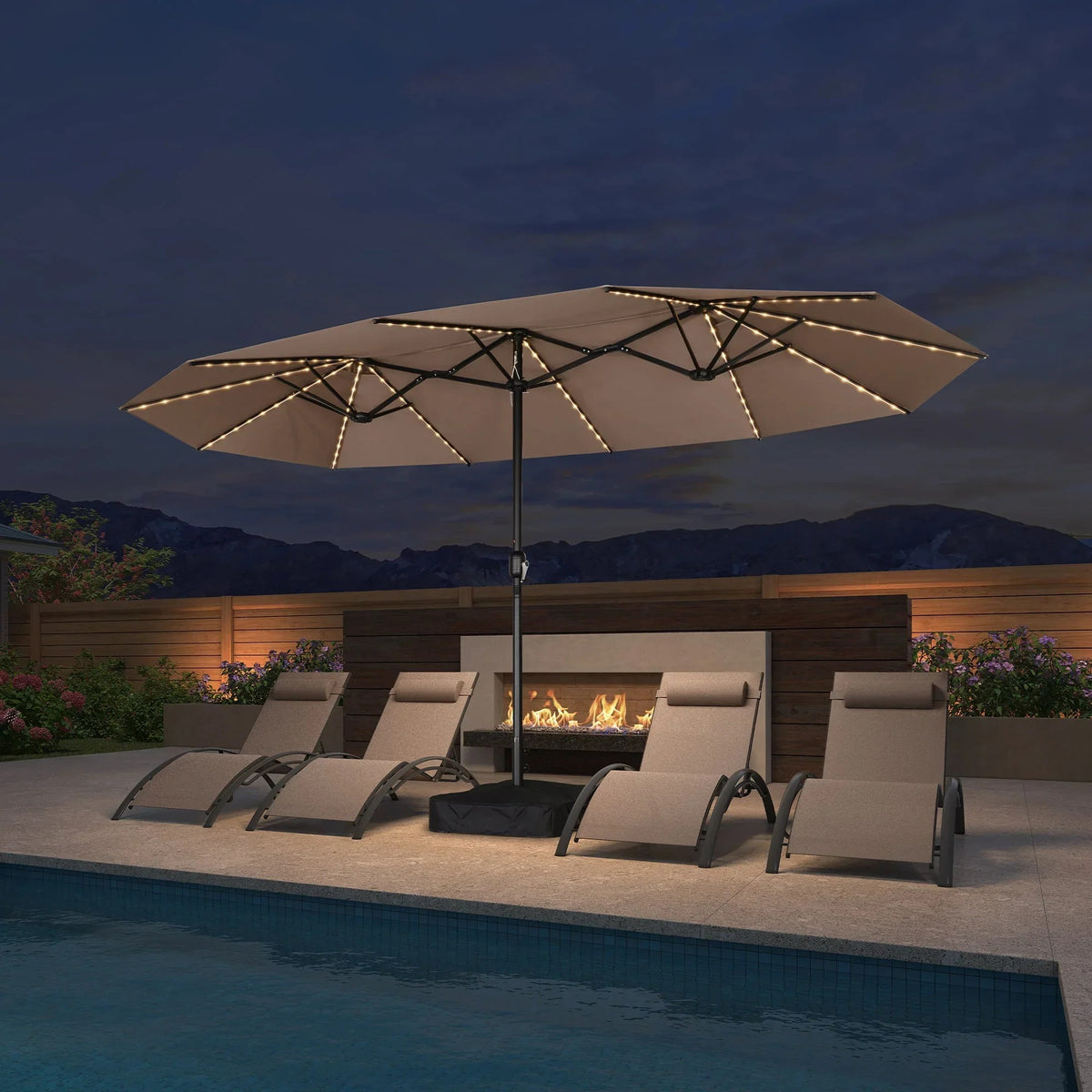 PURPLE LEAF Grote Parasol met 3 Kappen en LED-verlichting voor Tuin en Terras, inclusief Voet
